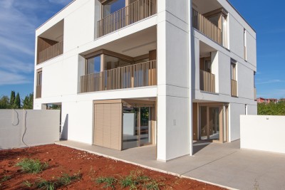 LUXURIÖSE WOHNUNG MIT ZWEI SCHLAFZIMMERN IN NOVIGRAD – 1. OBERGESCHOSS (S3)